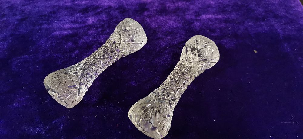 Lot 316: A Collection of Cut Glass Knife Rests