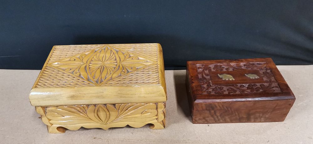 Lot 318: A Pair of Carved Wooden Decorative Jewellery Boxes