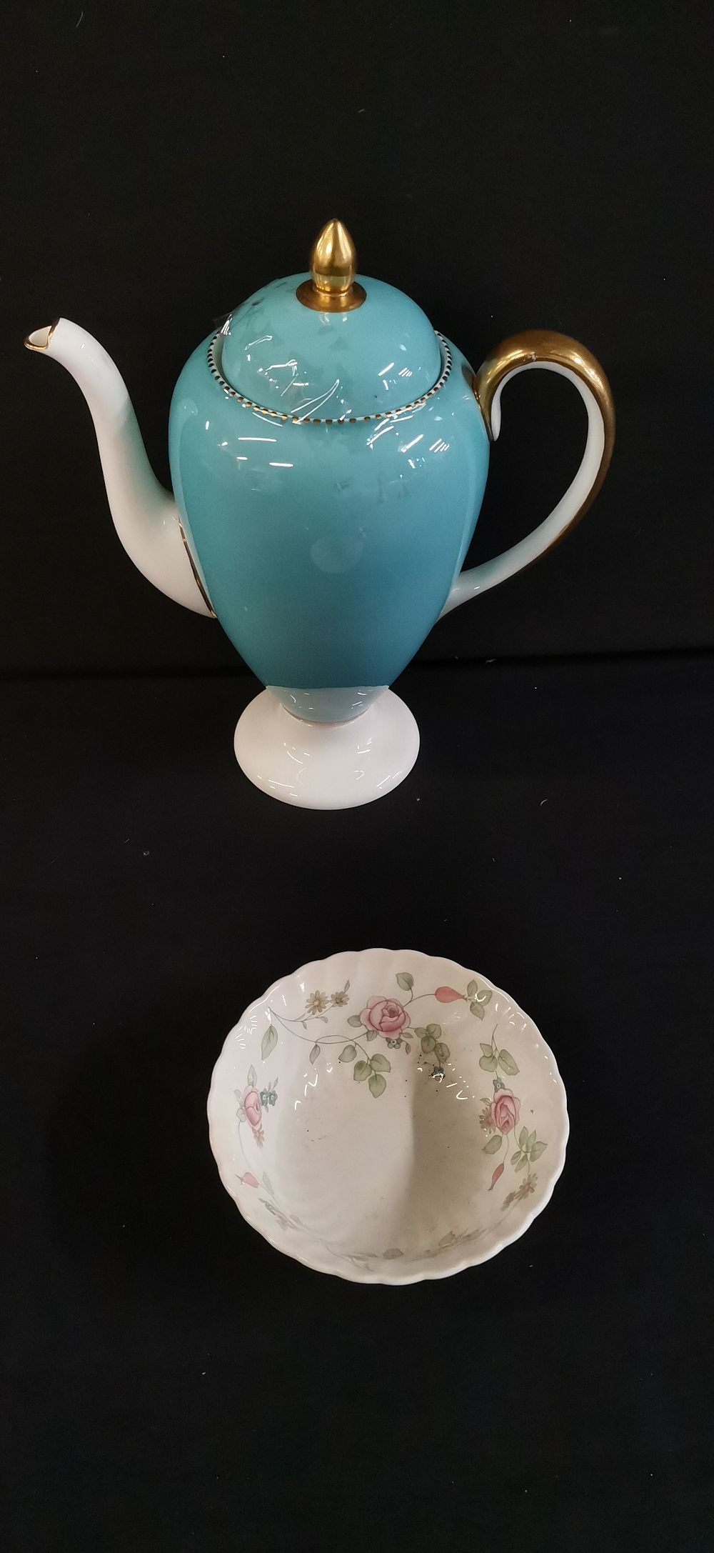 Lot 163: Two Wedgwood Bone China Items Including a Teapot and Bowl