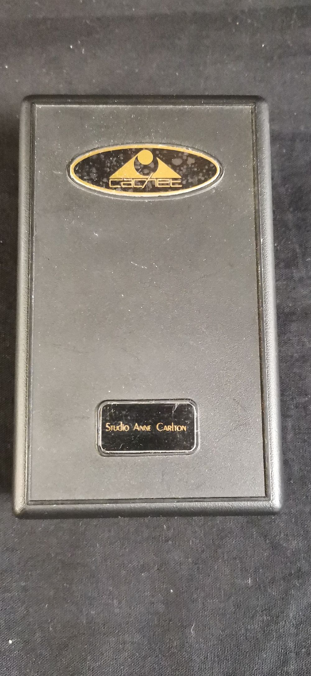 Lot 187: Cachet Studio Anne Carlton Travel Grooming Kit