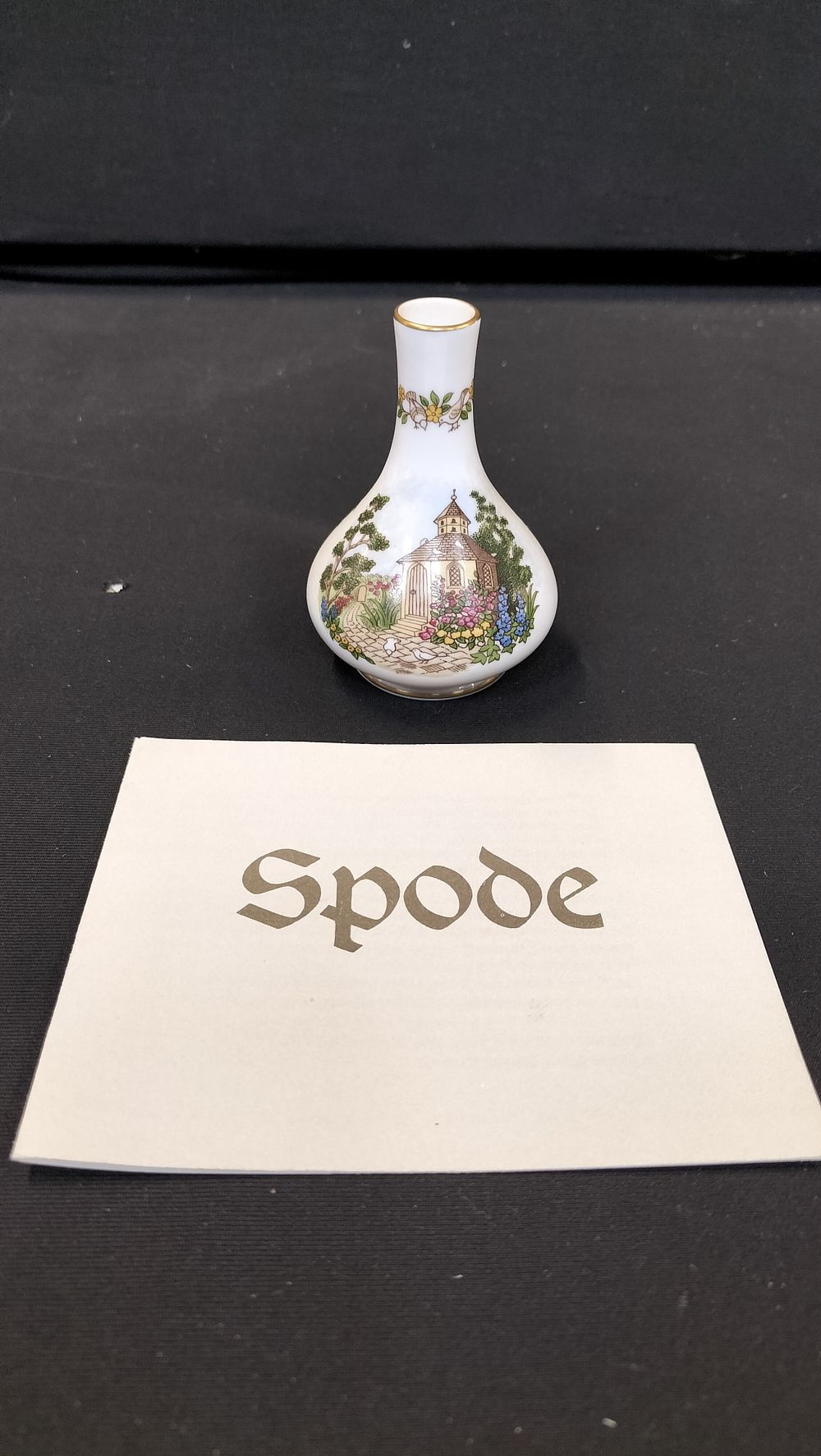 Lot 221: Spode Fine Bone China Miniature Garden Cottage Vase