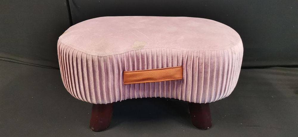 Lot 339: Small Curved Pink Velvet Footstool with Handle