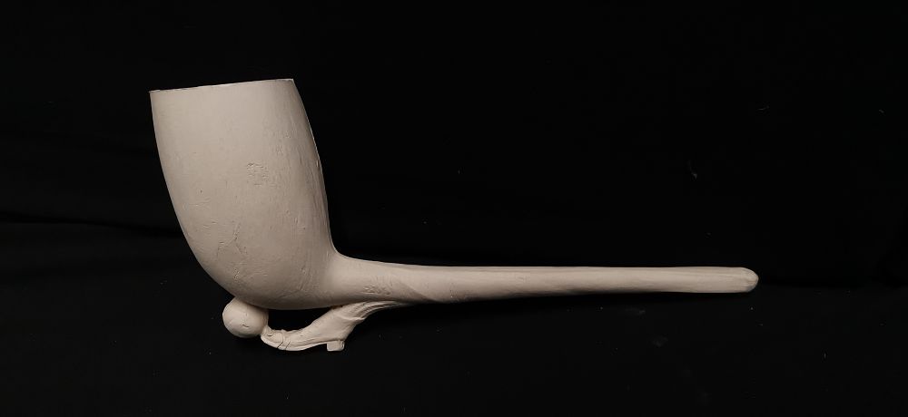 Lot 375: Large Novelty Clay Smoking Pipe with Football Motif