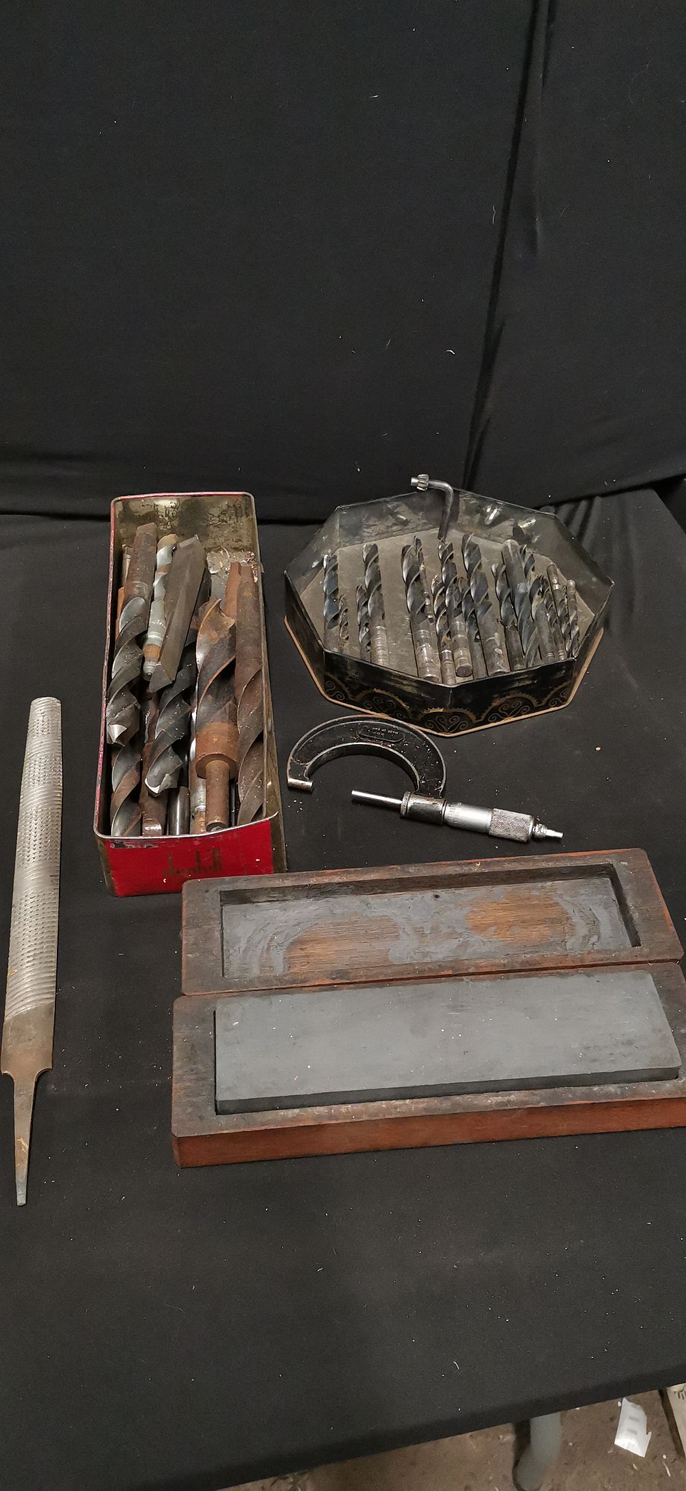 Lot 377: A Collection of Vintage Drill Bits and Engineering Tools