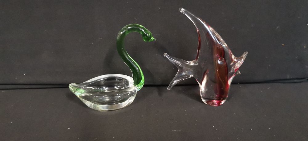 Lot 274: Two Murano Style Art Glass Figurines