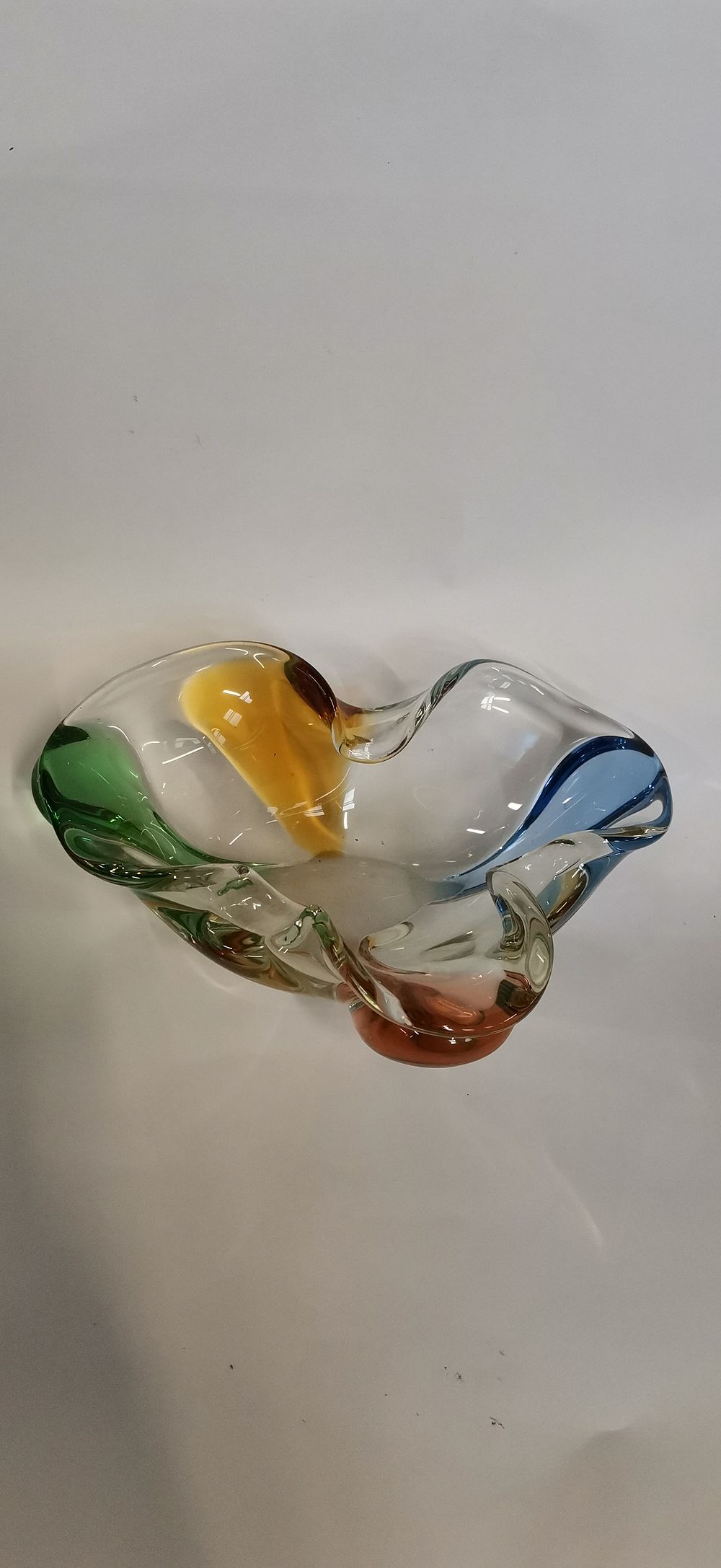 Lot 282: Mid Century Bohemian Ruffled Art Glass Bowl