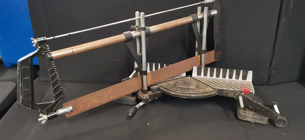 Lot 295: Manual Precision Mitre Saw and Box with Metal Frame