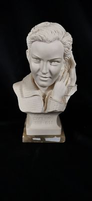 Arnaldo Giannelli Santina Campana Sculpted Bust 1976. An off-white sculpted bust of Santina 