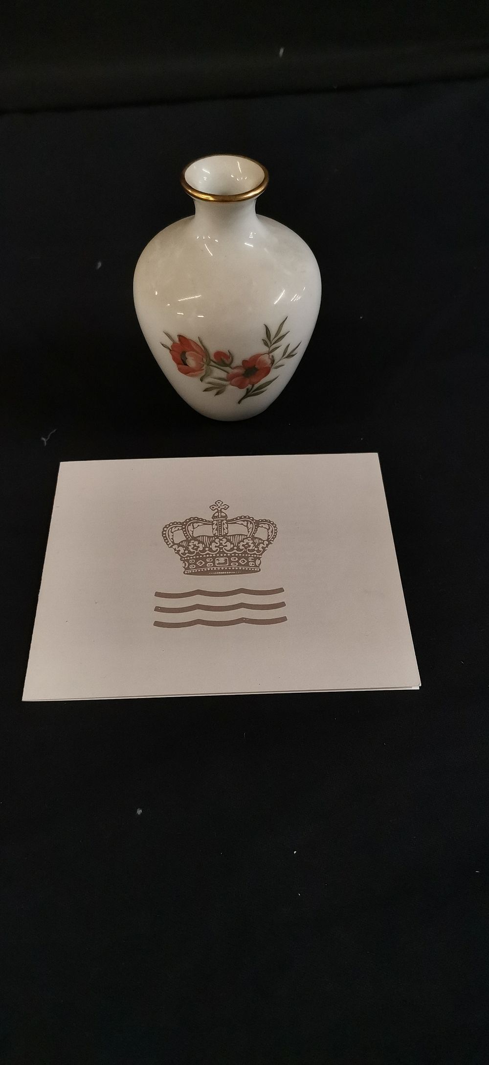 Lot 304: Royal Copenhagen Franklin Mint Miniature Porcelain Floral Vase