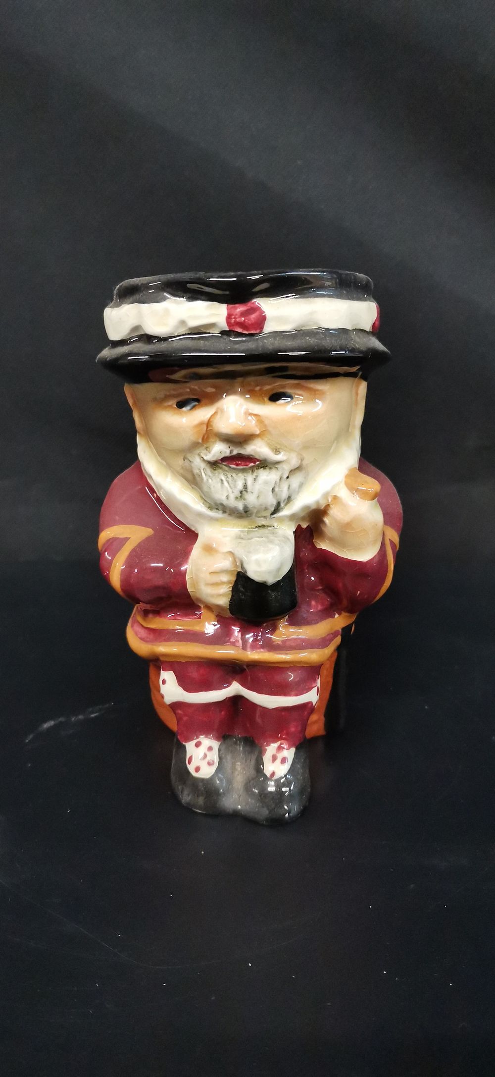 Lot 431: Shorter and Son Beefeater Toby Jug