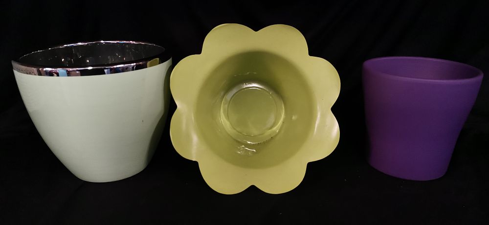 Lot 254: A Trio of Ceramic Planters