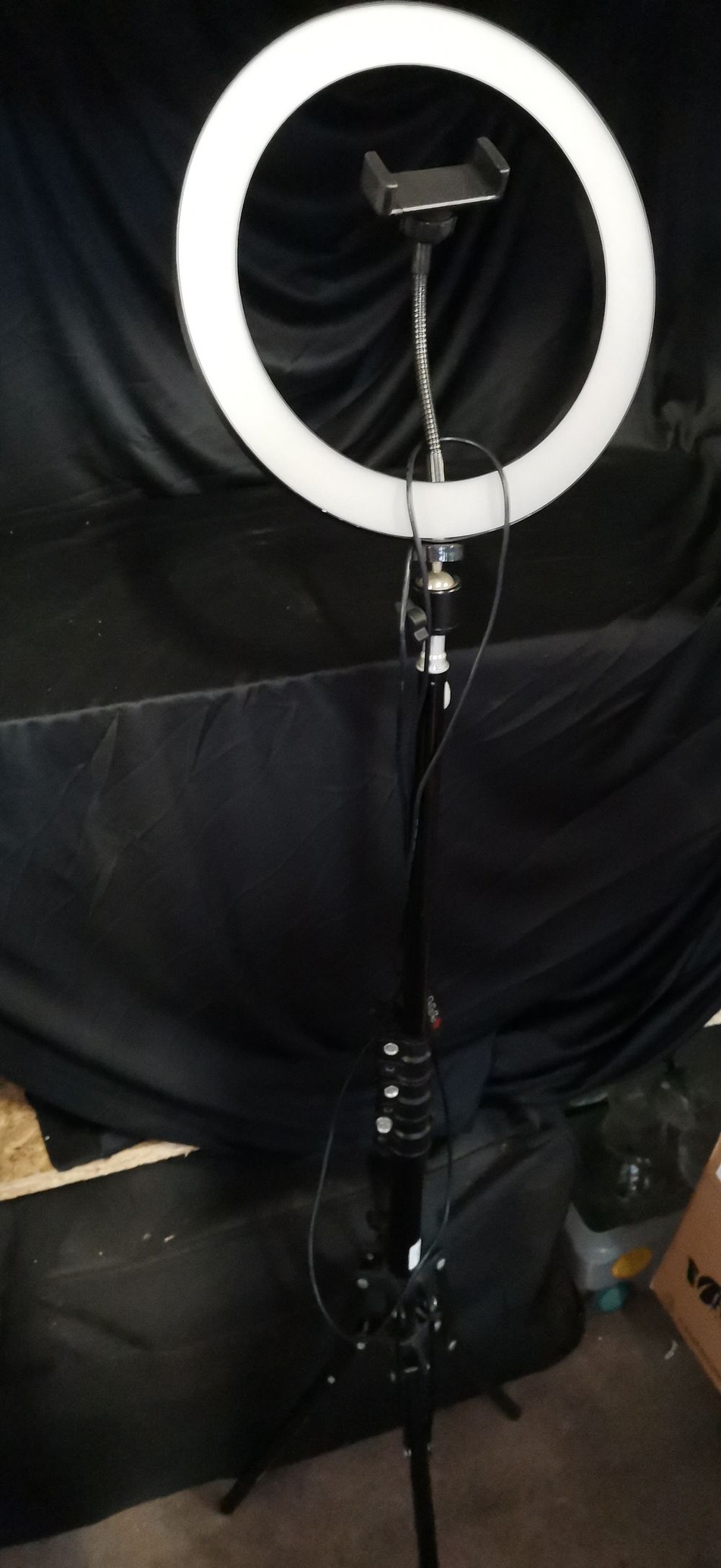 Lot 191: LED Ring Light Kit with Tripod and Phone Holder