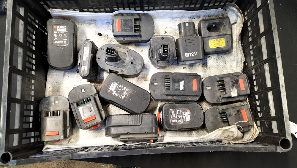 Lot 378: 14 Assorted Power Tool Batteries and Chargers