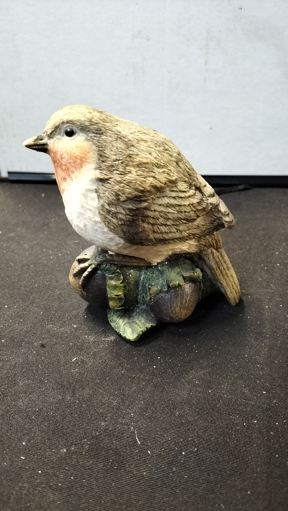 Lot 381: Hand Painted Resin Robin Bird Figurine