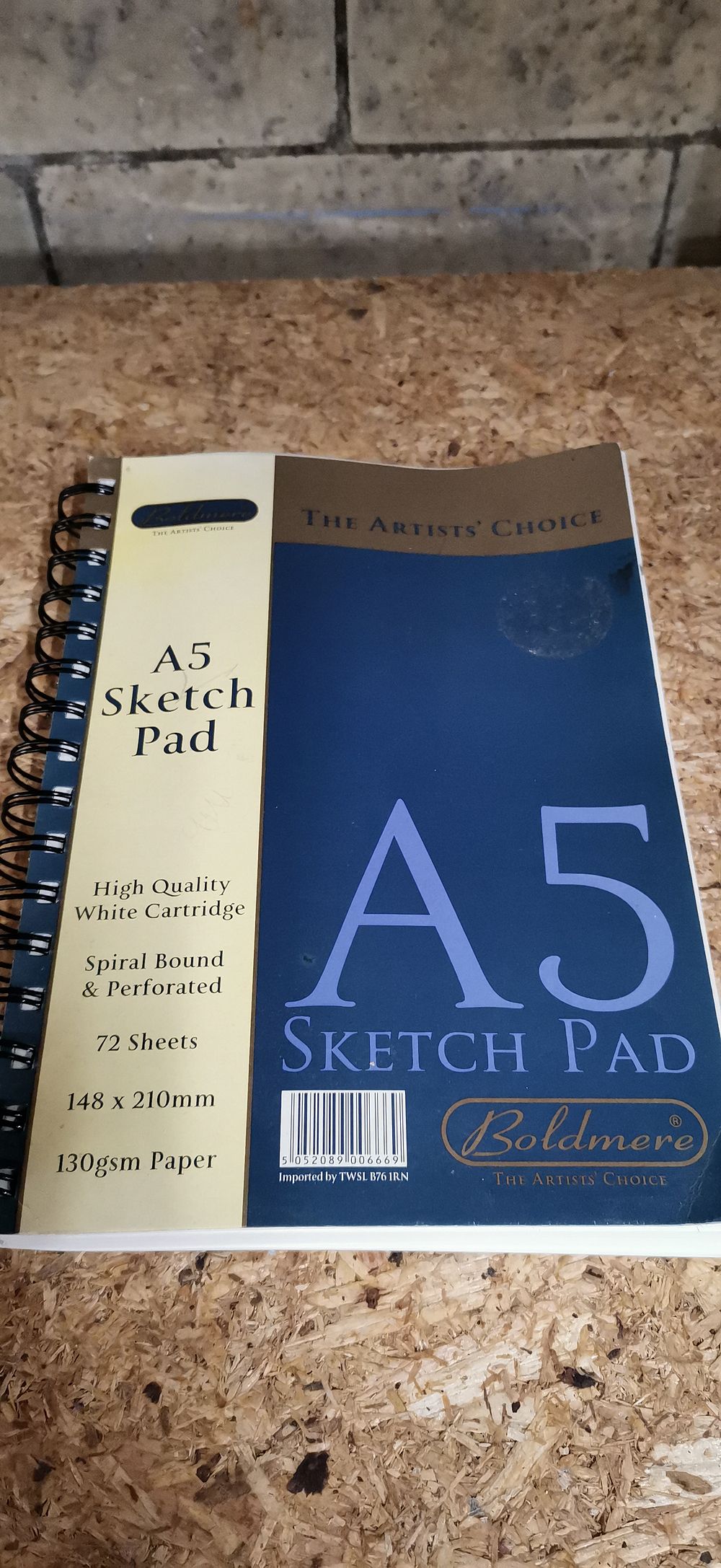 Lot 398: Boldmere A5 Spiral Bound Sketch Pad with 72 Sheets