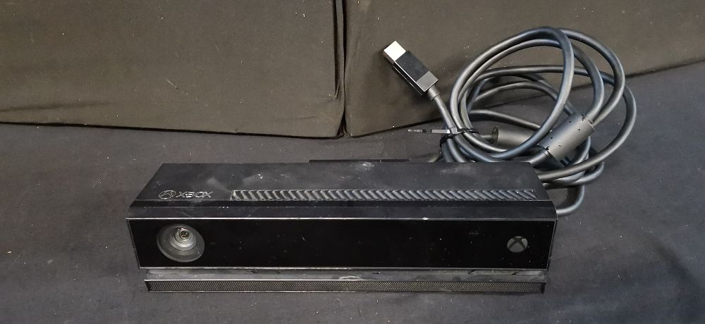 Lot 297: Microsoft Xbox One Kinect Motion Sensor Model 1520