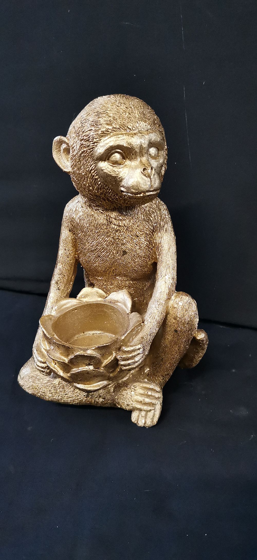 Lot 351: Gisela Graham Gold Resin Monkey Tealight Holder