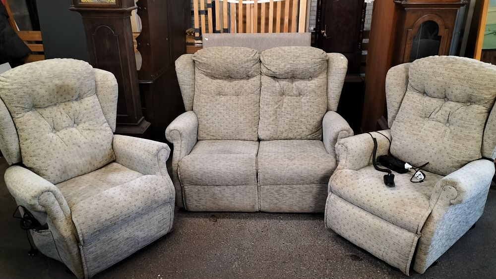 Lot 303: 3 Piece Suite with a 2 Seater sofa, a Manual Reclining Chair and an Electric Reclining Chair