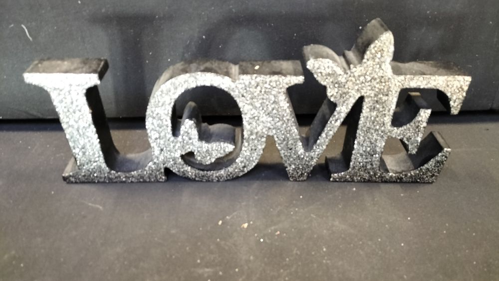 Lot 312: Silver Glitter Crushed Diamond Style LOVE Decorative Sign