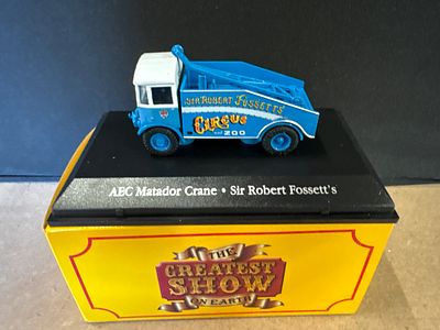 Atlas Editions AEC Matador Crane Sir Robert Fossett's Circus. A 1:76 scale Atlas Editions 