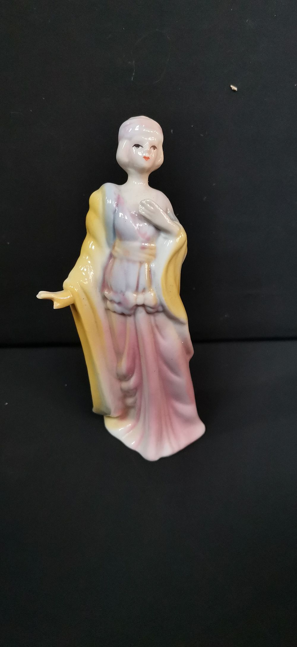 Lot 493: Vintage Porcelain Figurine of a Lady in Oriental Dress