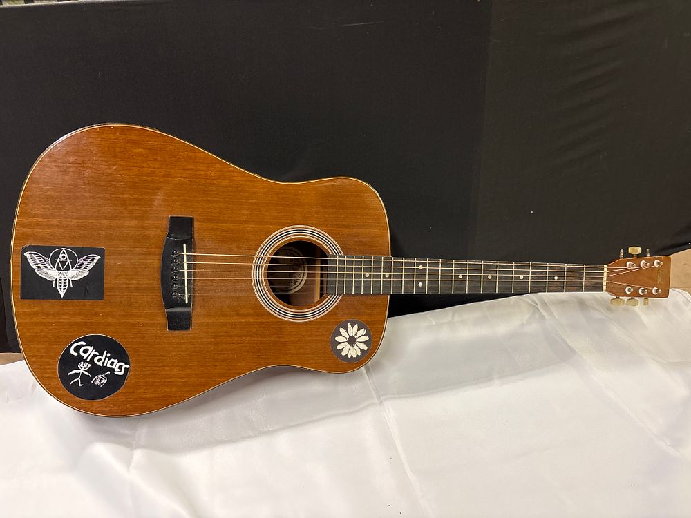 Lot 255: Hondo, Model Unspecified, Dreadnought Acoustic Guitar, circa 1970s/80s