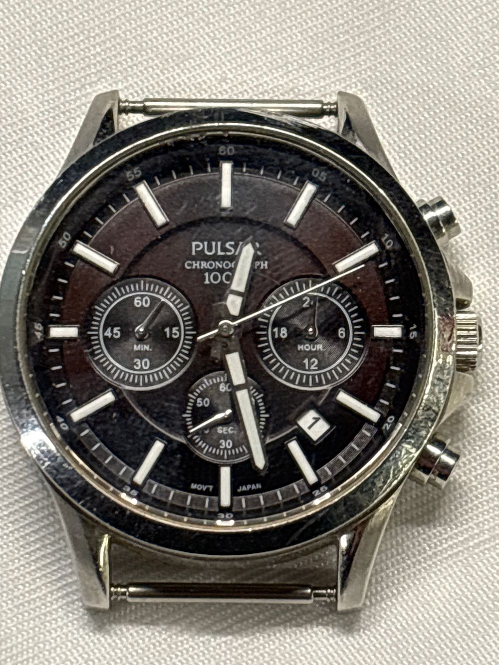 Lot 259: Pulsar Chronograph 100m Quartz Wristwatch