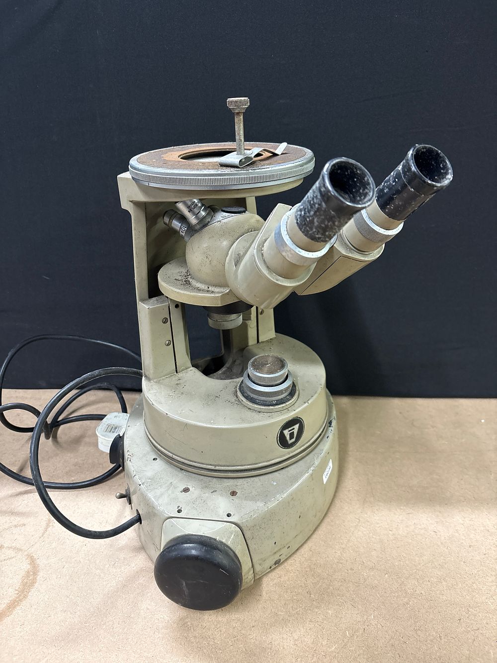 Lot 256: Vickers Instruments, Vintage Inverted Metallurgical Binocular Microscope, Mid-20th Century