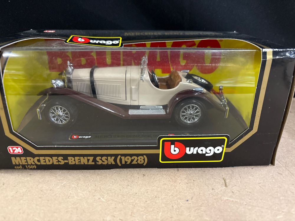 Lot 277: Bburago Mercedes-Benz SSK (1928) Model Car, 1/24 Scale