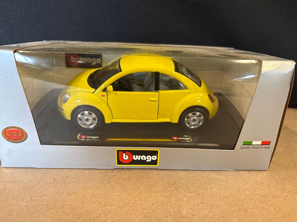 Lot 281: Bburago Volkswagen New Beetle, circa 1998.