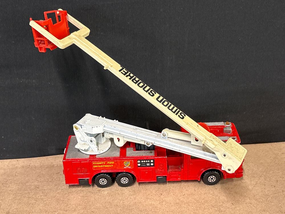 Lot 286: Matchbox Super Kings K-39 ERF Simon Snorkel Fire Engine, c. 1979.
