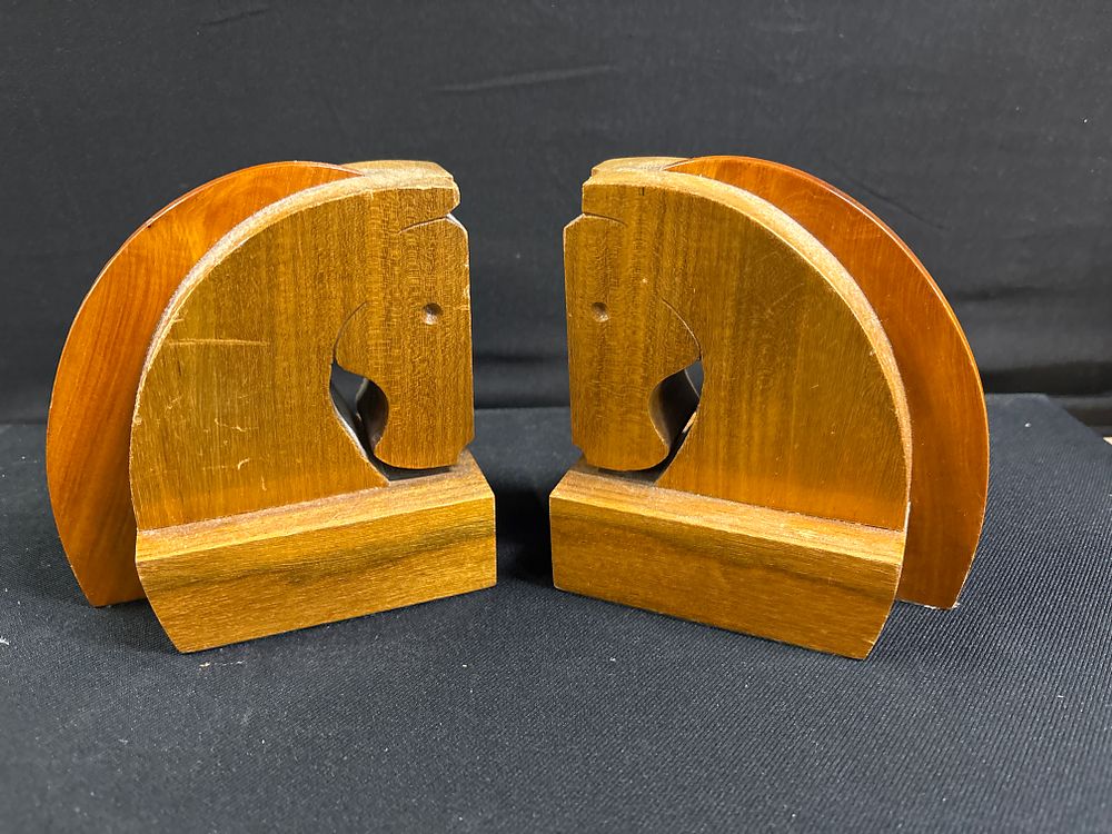 Lot 330: A Pair of Art Deco Style Hand-Carved Wooden Horse Head Bookends