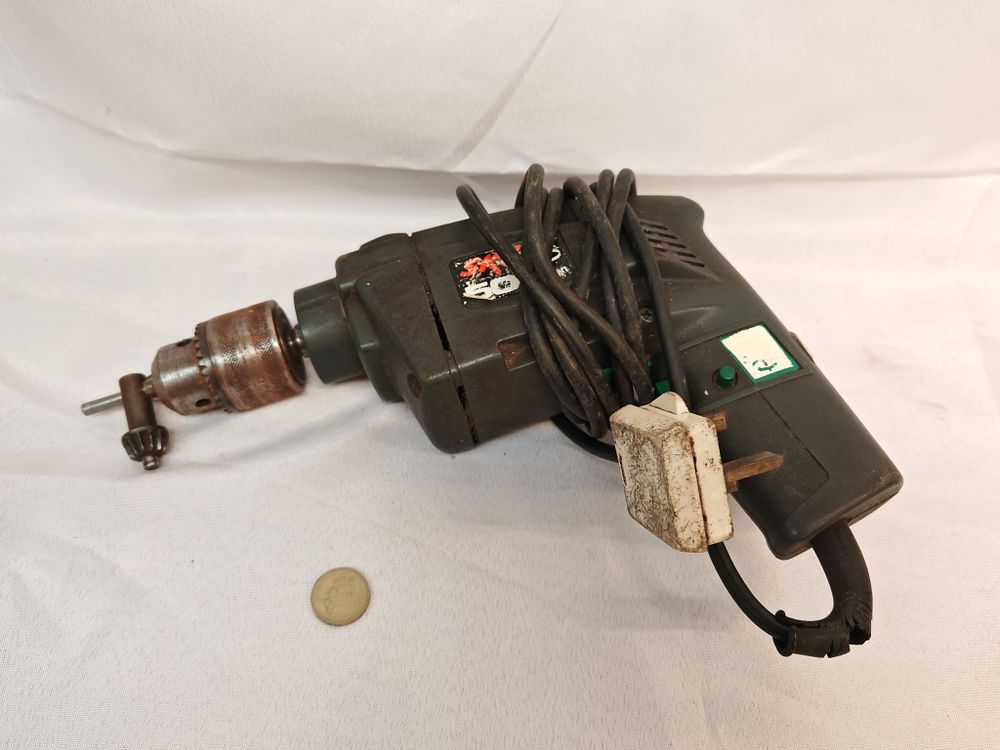 Lot 337: Skil Model 6225 3/8 Inch Corded Electric Rotary Hammer Drill