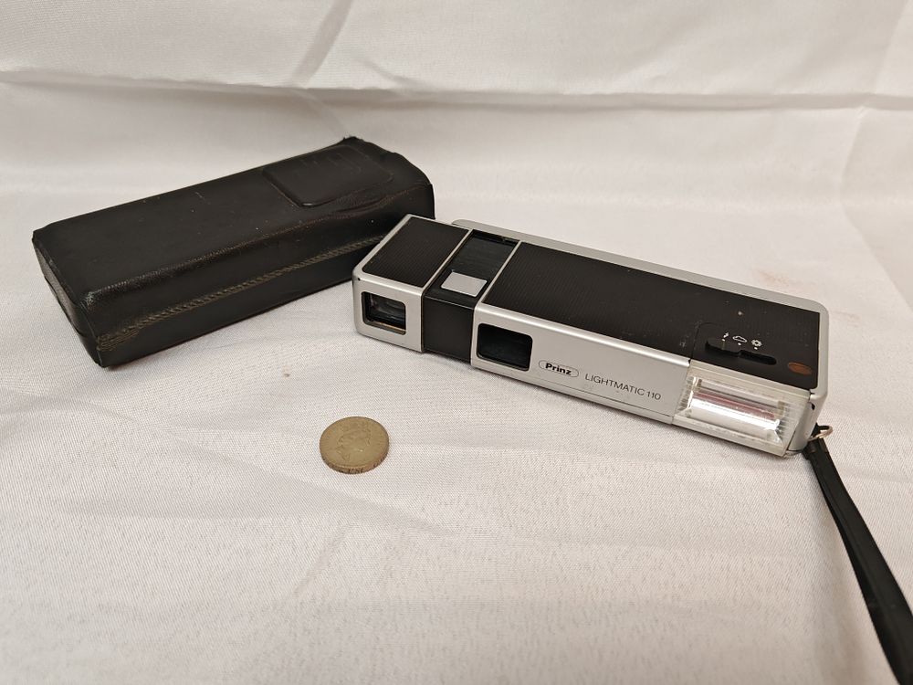Lot 343: Prinz Lightmatic 110 Pocket Camera with Integrated Flash