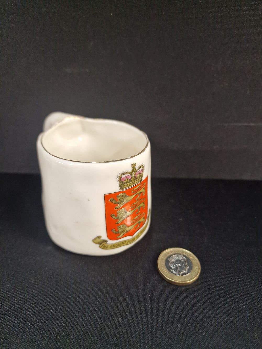 Lot 365: W.H. Goss Miniature Porcelain Heraldic Cup, Late 19th/Early 20th Century, Model of Ancient Cup Dug Up Near Castle Corfe