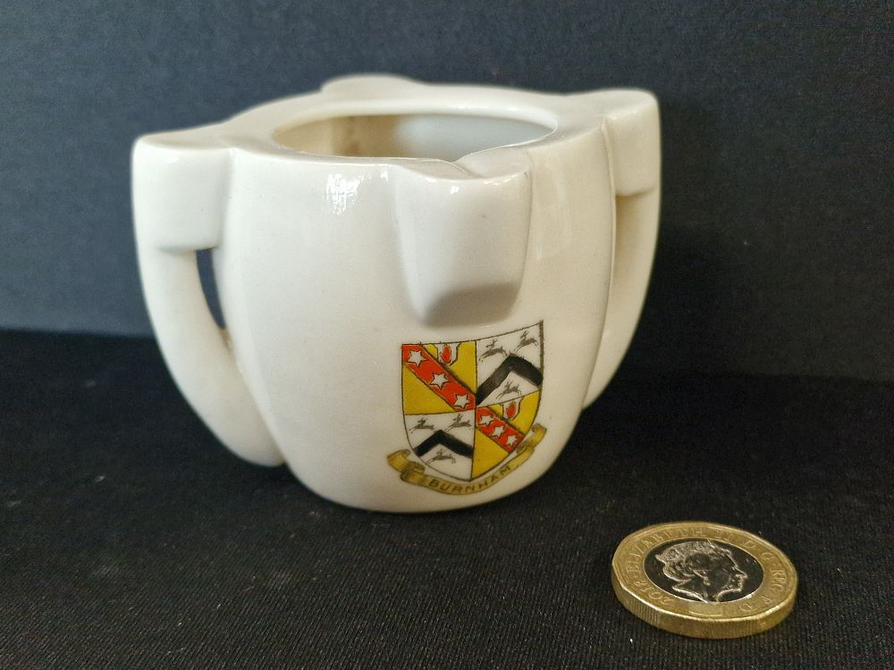 Lot 383: W.H. Goss Miniature Porcelain Vessel, Edwardian, Burnham Crest