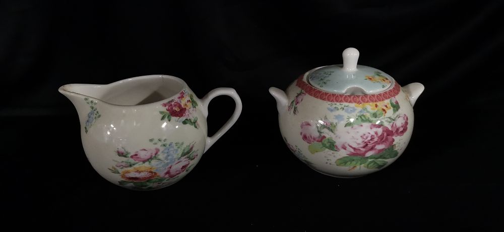 Lot 168: Two V&A Fine China Collection Floral Cream and Sugar Items
