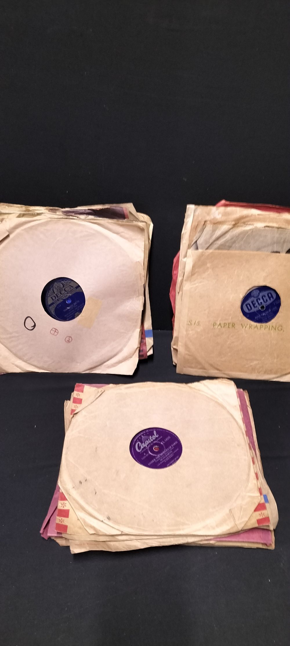 Lot 198: A Collection of 40 78rpm Gramophone Records