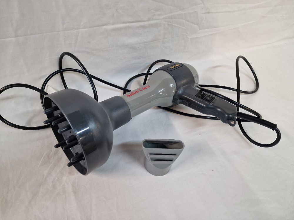Lot 400: Babylis Salon Class Hair Dryer