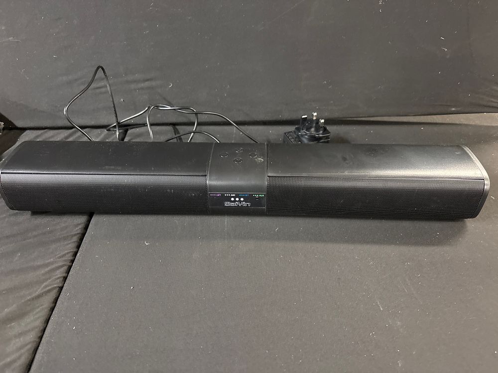 Lot 184: Saiyin DS6401MB+ TV Sound Bar System