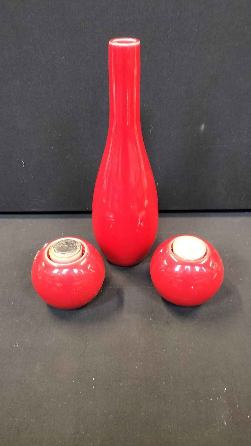 Lot 407: A Trio of John Rocha Red Ceramic Items