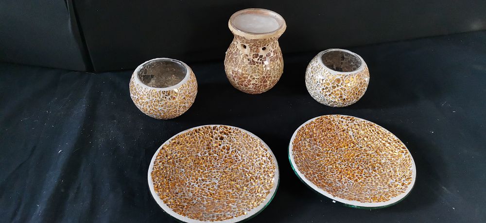Lot 427: A Collection of Gold and White Mosaic Glass Decorative Items