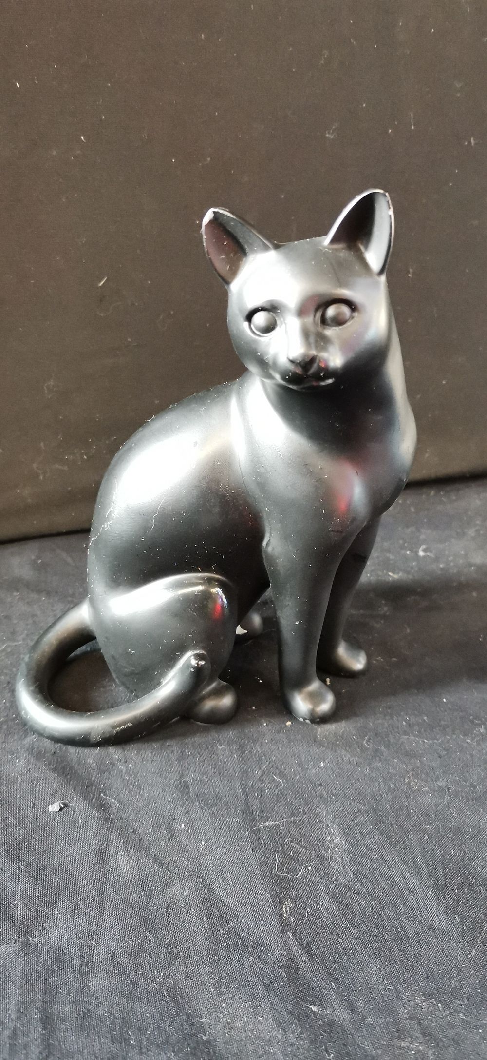 Lot 446: Black Egyptian Style Seated Cat Figurine