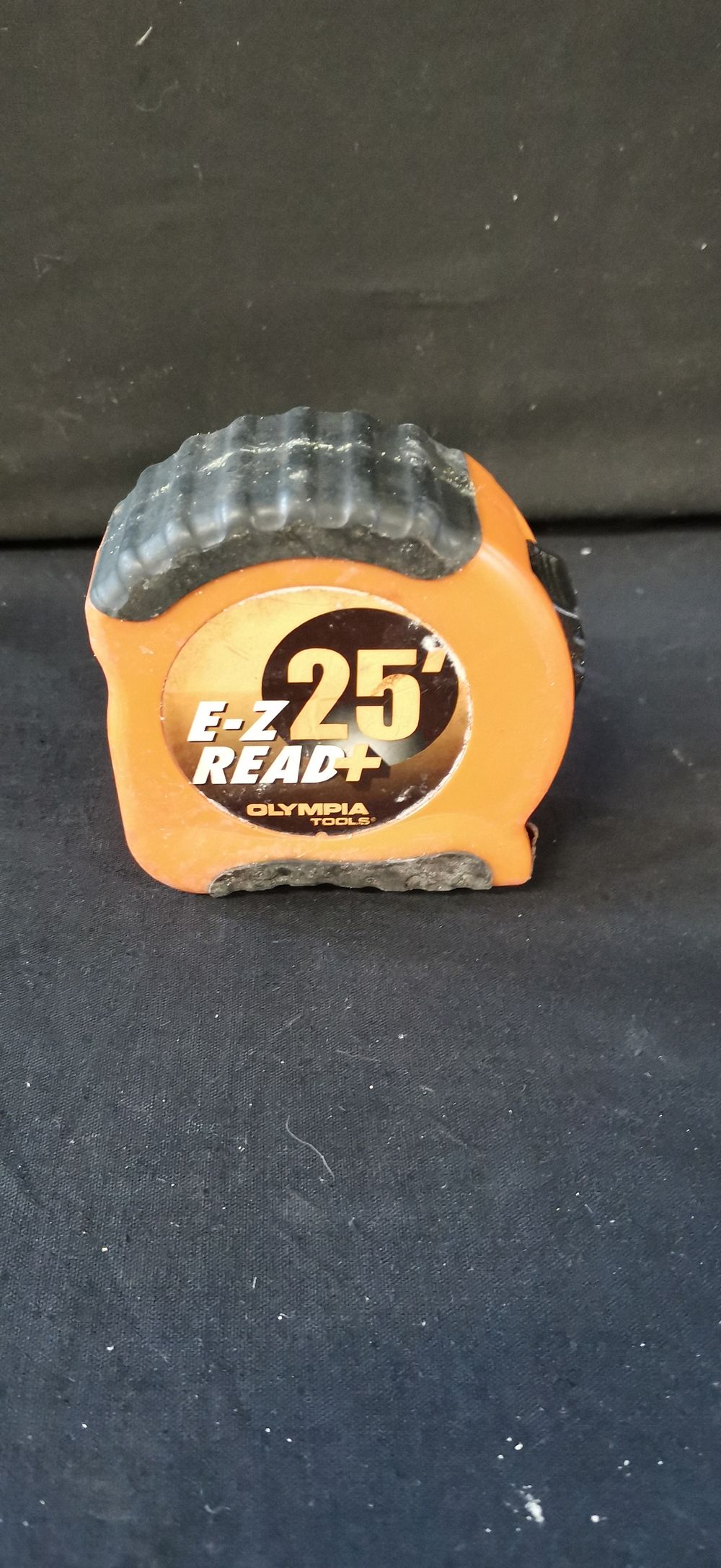 Lot 470: Olympia Tools E-Z Read+ 25 Foot Tape Measure