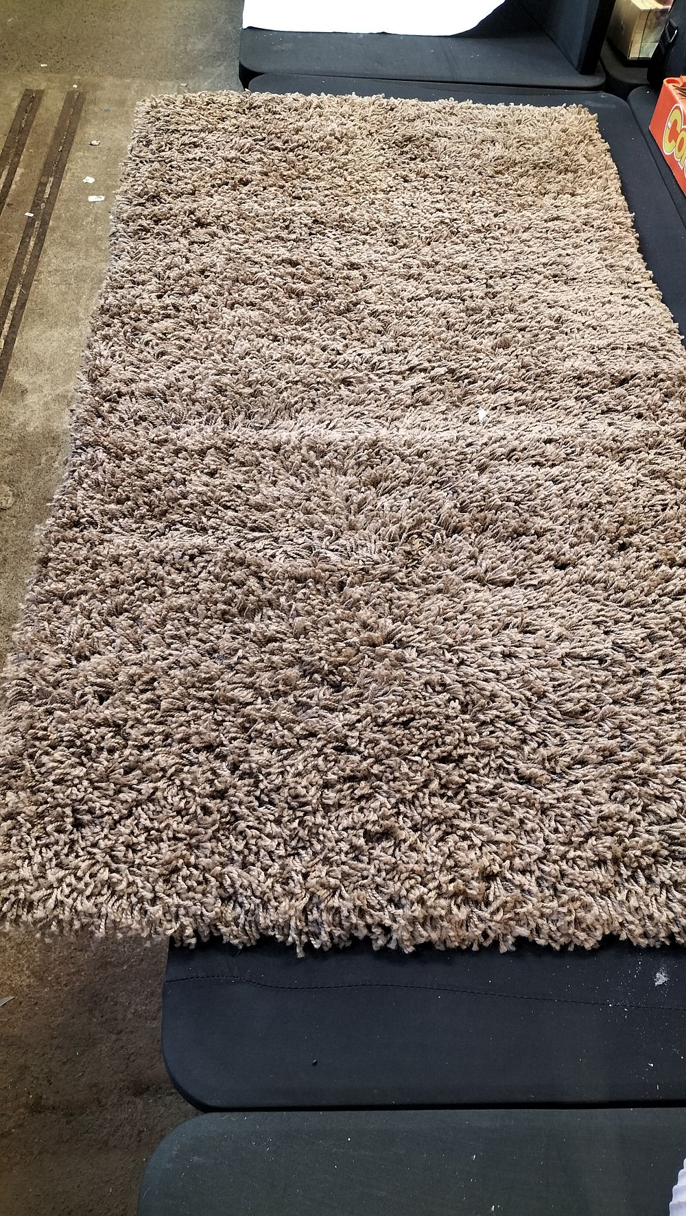 Lot 339: Pera Shaggy Dark Beige Area Rug