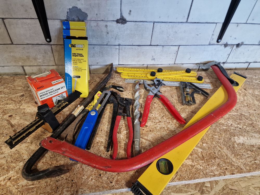 Lot 258: An Assortment of Contemporary Workshop Hand Tools and Fasteners