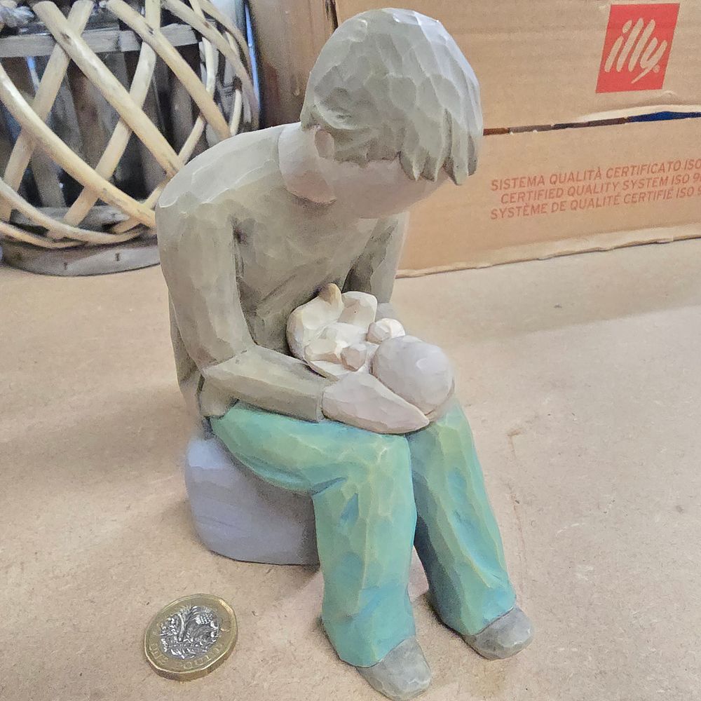 Lot 153: Willow Tree New Dad Figurine by Susan Lordi for DEMDACO