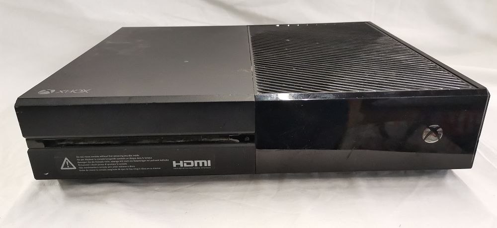 Lot 154: Microsoft Xbox One Console, Model 1540. Untested no Power Supply