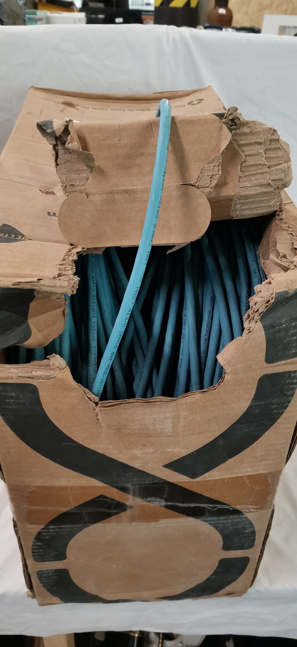 Lot 203: Excel Networking CAT 6A U/FTP LSOH 305m Network Cable in Ice Blue