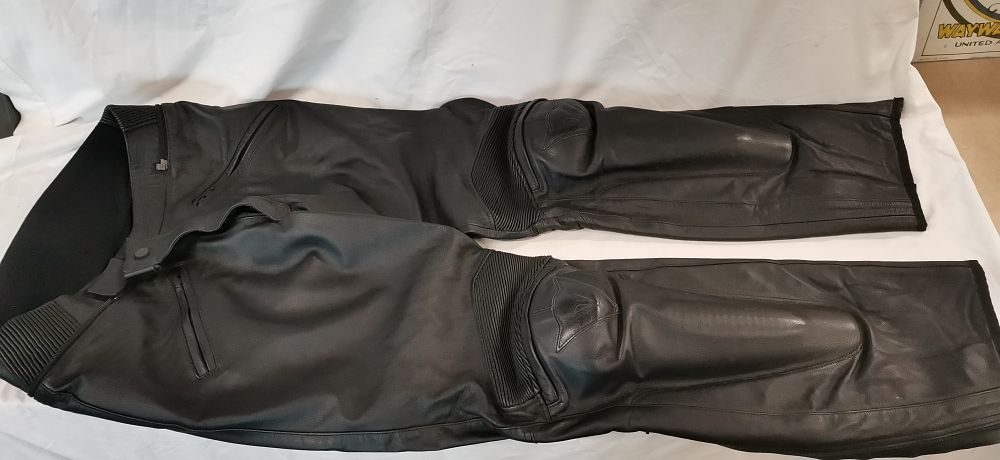 Lot 271: A Pair of Dainese Black Leather Motorcycle Trousers Size 52